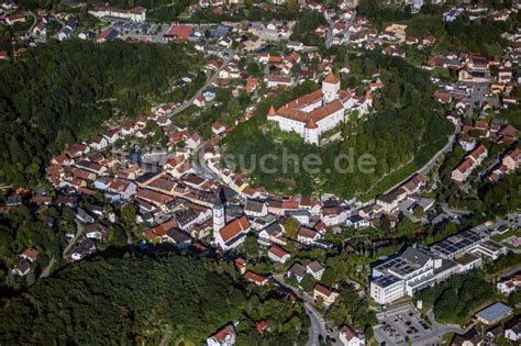 Luftaufnahme Wörth an der Donau Burganlage des Schloss Wörth an der
