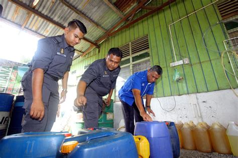 Menteri perdagangan dalam negeri dan hal ehwal pengguna (kpdnhep), datuk seri saifuddin nasution ismail berkata, psp bertujuan bagi menggantikan subsidi petrol sedia ada dengan lebih bersasar. KPDNKK Rampas Petrol, Diesel Subsidi Di Padang Besar ...