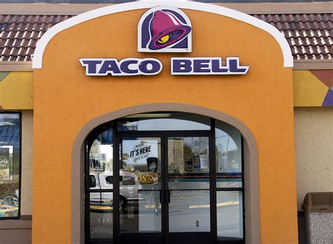 Best And Worst Taco At Taco Bell — Eat This Not That