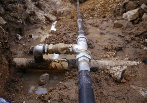 8 Simple Steps To Fix A Leaking Water Pipe Underground