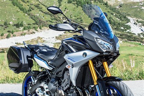 Yamaha's tracer 900 gt is a terrific motorcycle. 2019 Yamaha Tracer 900 and Tracer 900 GT | First Look ...
