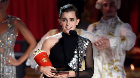 Emma Watson Wins Mtvs First Gender Neutral Acting Award Abc7 Chicago