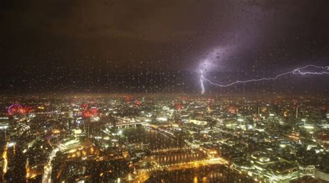 Lightning Storm Last Night Hits London Creates Stunning Pictures