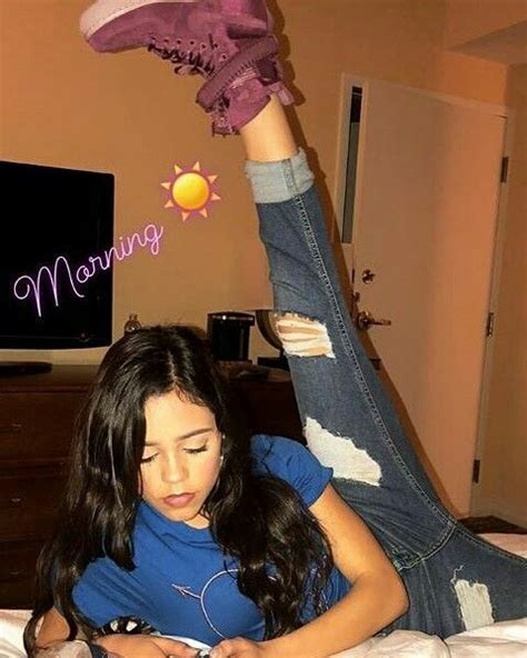 Pin By Jr90mk On Jenna Ortega Jenna Ortega Famous Girls Celebrities