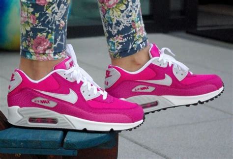 Nike Air Max 90 Hot Pink Athletic Shoes Trainers Sneakers Size 55y For