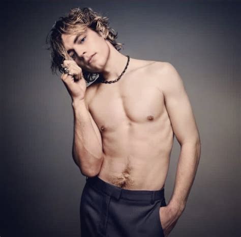 Alexis Superfan S Shirtless Male Celebs Ross Lynch Shirtless Mood Magazine Cover