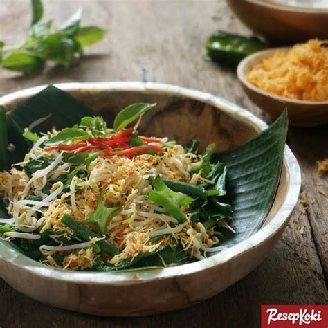 Selain aneka nasi dan bubur, menu ketupat sayur juga tak kalah populer untuk sarapan. 10 Macam Sayuran Untuk Isian Urap Yang Enak | ResepKoki