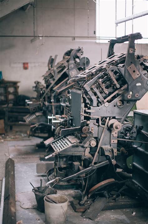 Vintage_Linotype_Printing_Press_1 | Industrial photography, Industrial architecture, Industrial art