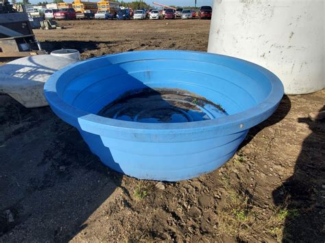 Round Poly Water Trough 7 Diameter