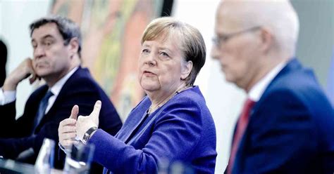 Pressekonferenz f (genitive pressekonferenz, plural pressekonferenzen). Merkel Pressekonferenz zu Lockerungen der Corona-Restriktionen