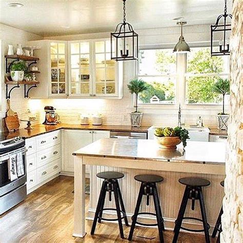 Check spelling or type a new query. Beautiful kitchen. Loving the white cabinets, big window ...