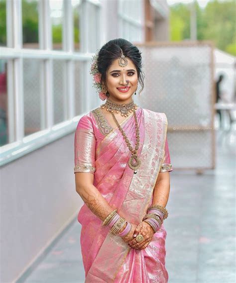 Maharashtrian Bride Look Traditional Marathi Brides Wedding Look Ideas