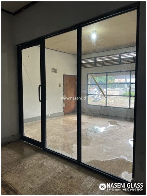 Gallery Partisi Kusen Aluminium Warna Hitam Black