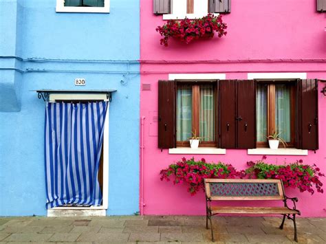 16 Travel Photos That Prove Burano In Italy Is The Most