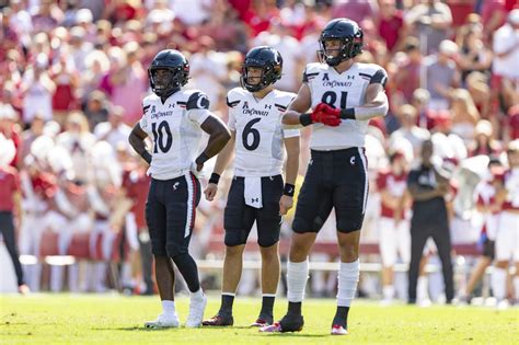 Cincinnati Football Breaking Down The Bearcats Early Signing Day Commitments