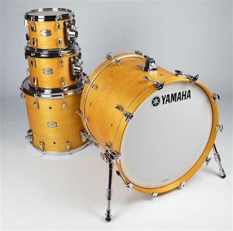 Yamaha Absolute Hybrid Maple Jazz Drum Set