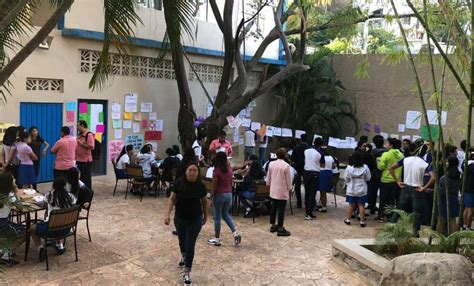 Denuncian Alumnas Del Colegio La Salle Machismo Y Acoso Sexual