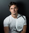 'Queer Eye' breakout Antoni Porowski to release first cookbook - NEWS 1130