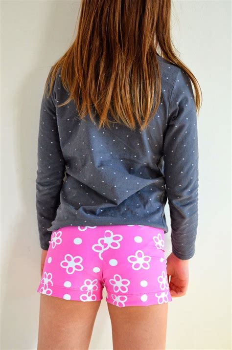 Pin On Little Pant And Skirts Free Patterns And Tutorials