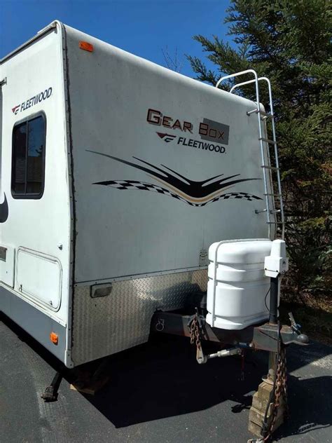 2004 Used Fleetwood Gearbox 300fs Toy Hauler In New Hampshire Nh