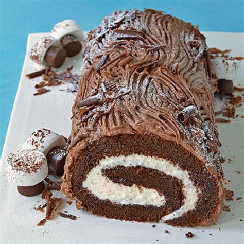 It's not christmas without a truly decadent dessert. Tanvir Taiyab on (With images) | Yule log recipe, Yule log ...