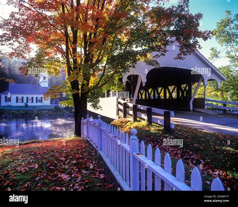 Fall Foliage Covered Bridge Stark New Hampshire Usa Stock Photo Alamy