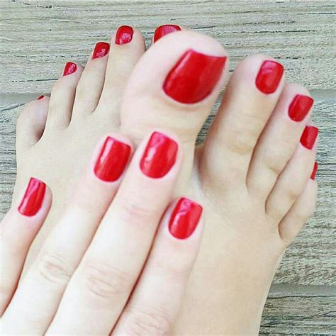 pretty red toes nail polish sexy feet sexy toes pretty toes