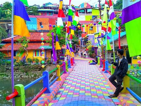A Beautiful Village In Semarang Rainbow Village Kampung Pelangi