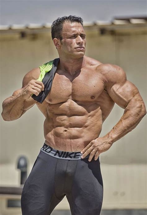 Épinglé Par Jason Wiley Sur Muscle Men Collection Muscles