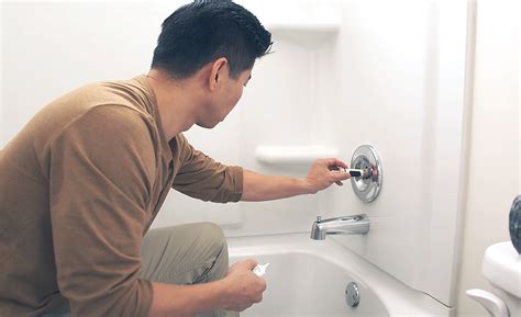 How To Repair Leaky Bathtub Faucet Flatdisk