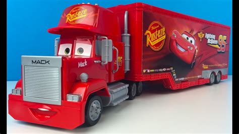 Mack Disney Pixar Playcase Camion Mack Maleta Para Tus Vehiculos
