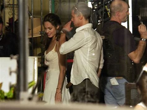 Angelina Jolie Seduced Brad Pitt By Secretly Removing Underwear For Sex Scene Irish Mirror