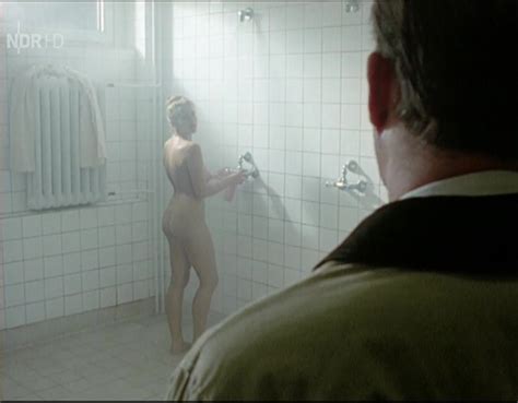 Nude Video Celebs Sophie Schutt Nude Tatort E363 1997
