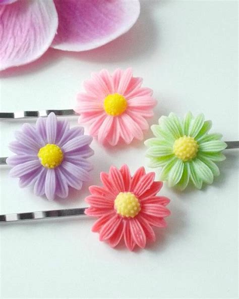 2 Pairs Of Daisy Bobby Pins Flower Hair Pins Handmade Hair Accessories