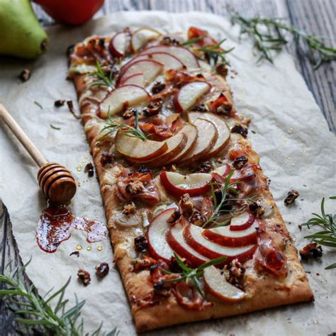 Honey Roasted Pear And Brie Flatbread Pizza With Prosciutto Give It