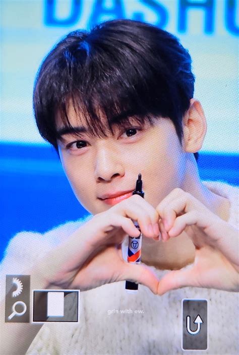 cha eun woo 차은우 daily on twitter cha eun woo at dashu fansign event today 230128 offclastro
