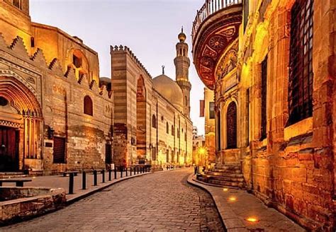 Al Moez Street The Way To 29 Charming Islamic Monuments