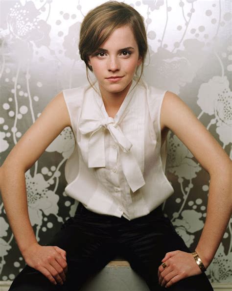 Emma Watson Spreading Her Legs 100pics ~ Celebs Spread Legs