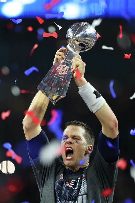 At 40 Tom Brady Going Strong For Sixth Super Bowl Title With Patriots