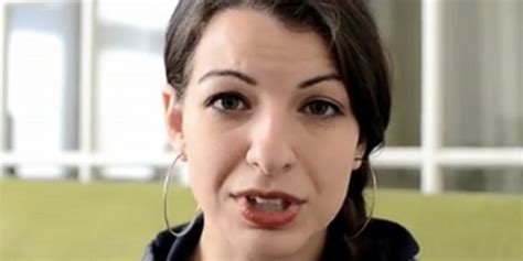 Anita Sarkeesian Documents Sexism In Video Games And On Kickstarter The Daily Dot