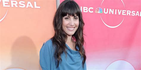 Who Is Carly Pope From Arrow Wiki Bio Age Net Worth Dating Spouse