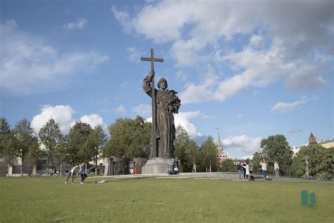 Памятник князю Владимиру в Москве - Жизнь в путешествии