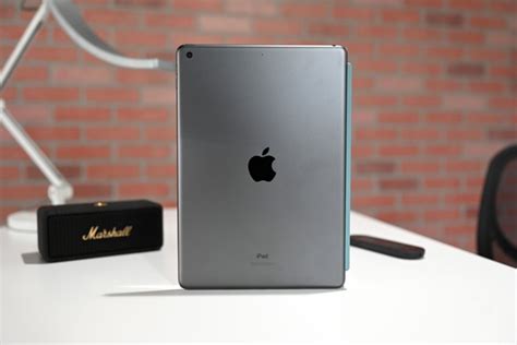 Review Apples Eighth Gen Ipad Is Powerful And Expectedly Boring