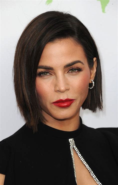 The 50 Best Celebrity Hairstyles To Try Right Now Sleek Bob