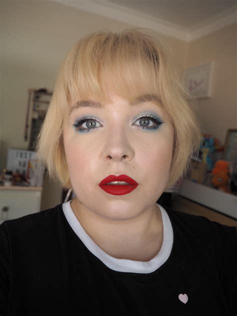 Blue Eyeshadow And Red Lips Ccw Rmakeupaddiction