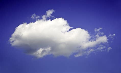 Single White Cloud On A Clear Blue Sky A Single Fluffy Whi Flickr