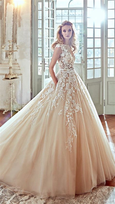 New Arrival Amazing Ball Gown Wedding Dress 2017 Lace Appliques Flowers