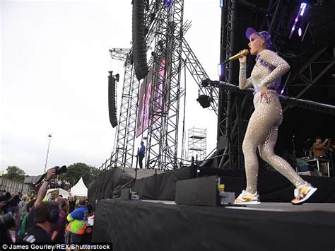 Katy Perry Rocks A Beaded Catsuit At Glastonbury Festival Daily Mail