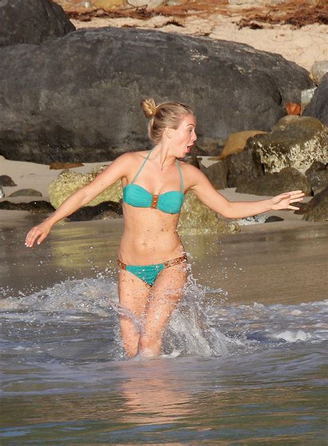 Julianne Hough Enjoying In Bikini With Her Girl Friend Splash Water Stunning Babes Julianne Hough