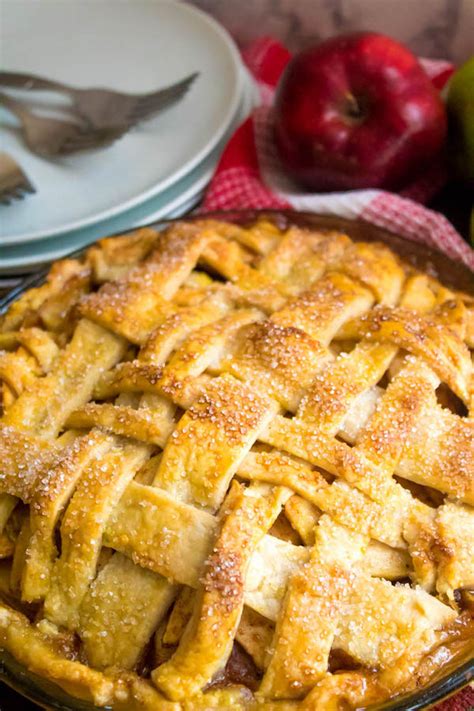 How to make the best apple pie filling. The BEST Homemade Apple Pie ~ Recipe | Queenslee Appétit